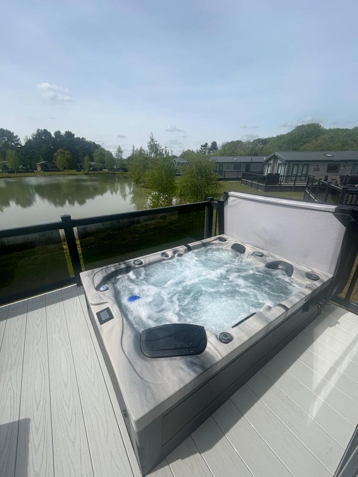 Hotchkin Lodge Удхол Спа Екстериор снимка